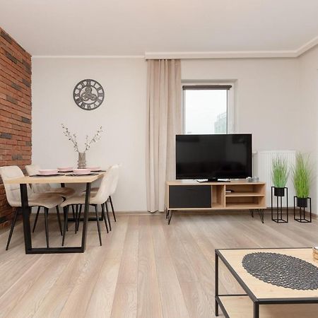Modern One Bedroom Apartment With Parking In Lodz By Renters Prestige Exterior foto