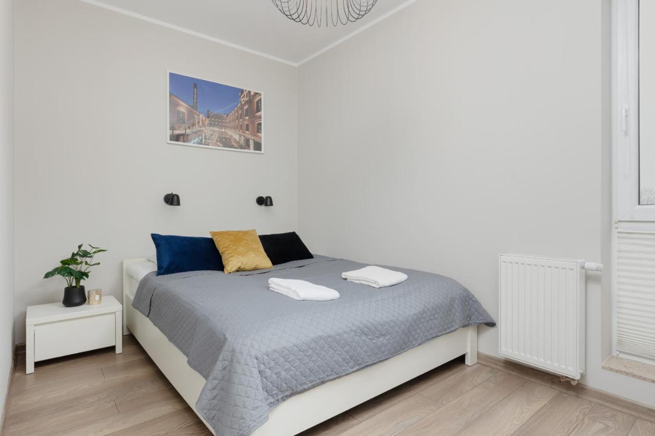 Modern One Bedroom Apartment With Parking In Lodz By Renters Prestige Exterior foto